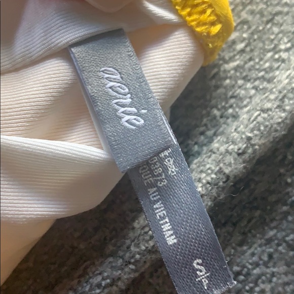 Aerie yellow and navy daisy bikin - Picture 5 of 7